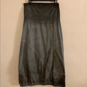 XCVII dark/light gray elastic skirt size S.
